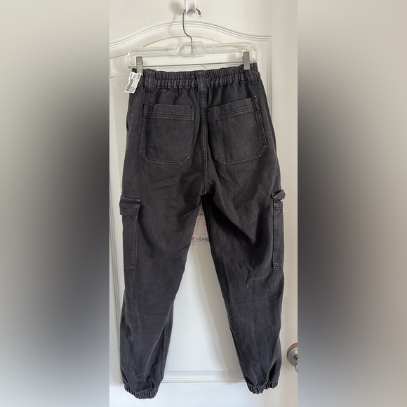 Jeans - Picture 2 of 3